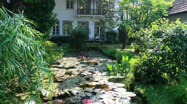 Kochi Old Harbour Hotel הודו